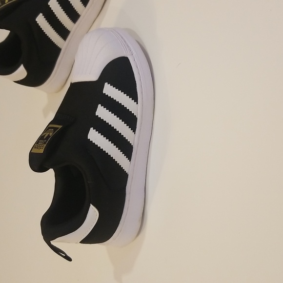 Adidas Kids Black and White Sneakers - Picture 3 of 10